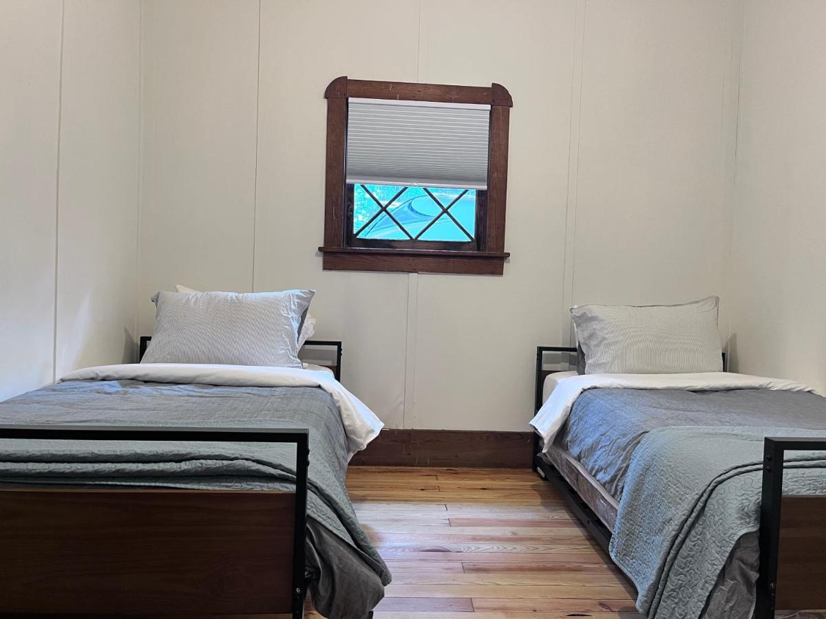 Camp Hudson Pines Villa Corinth Buitenkant foto